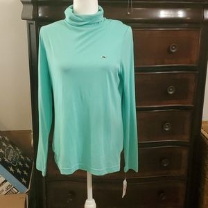 Vineyard vines turtle neck top